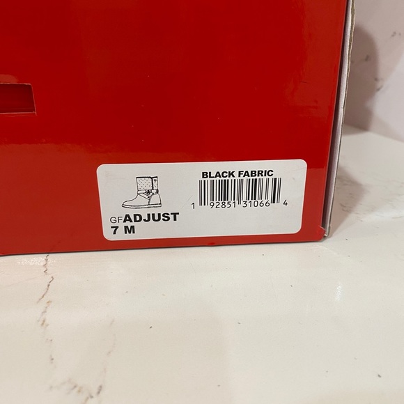 Guess boot - Picture 2 of 3